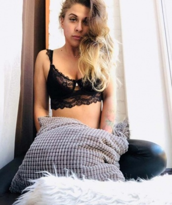 Зарина, 23 года, 2 размер груди